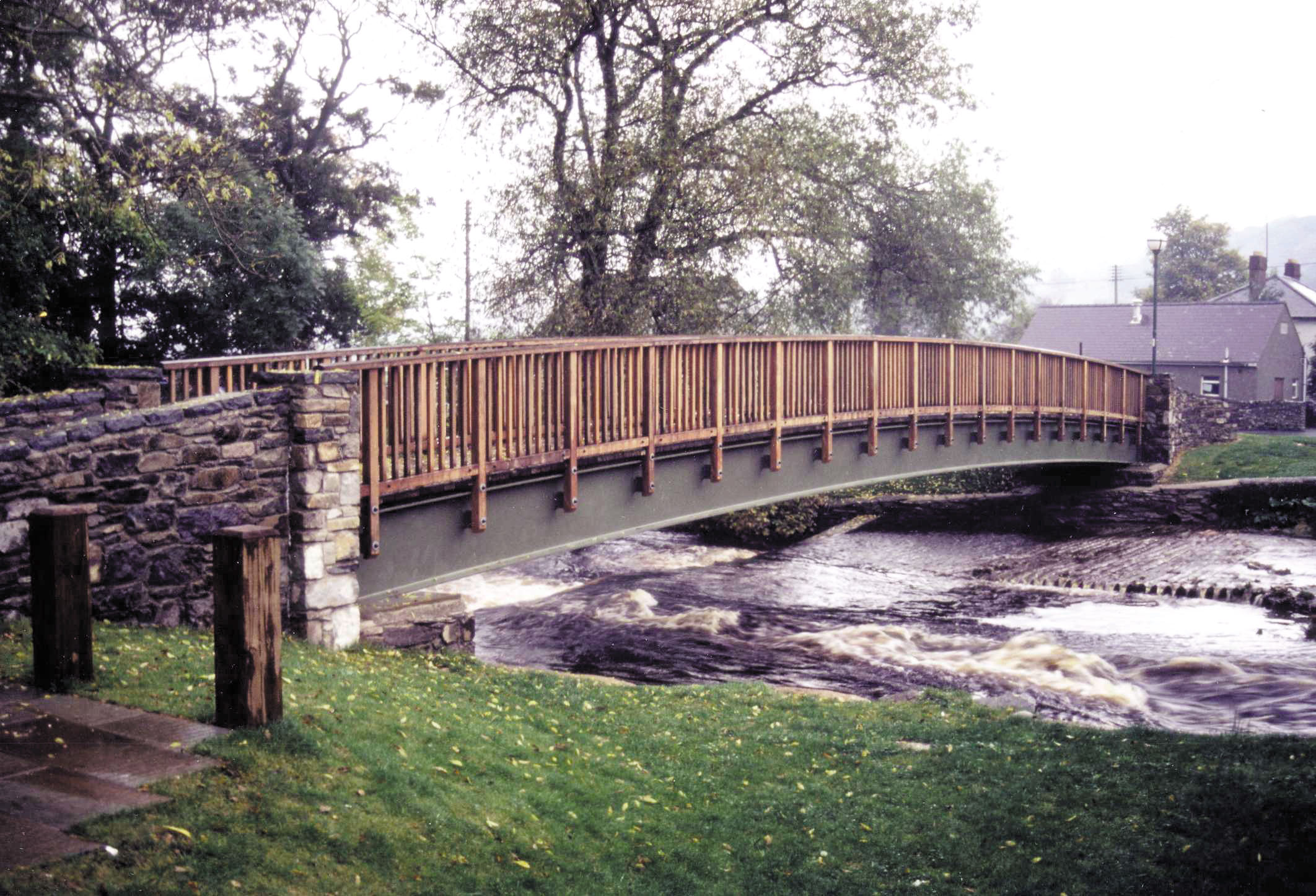 Jones Bros - steel and timber footbridge- Ref 494